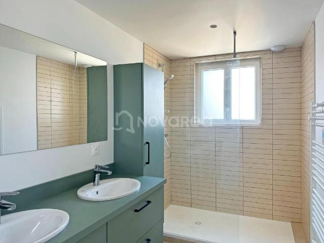 Appartement 4 pièces, 153 m² à louer à Lacq 64370