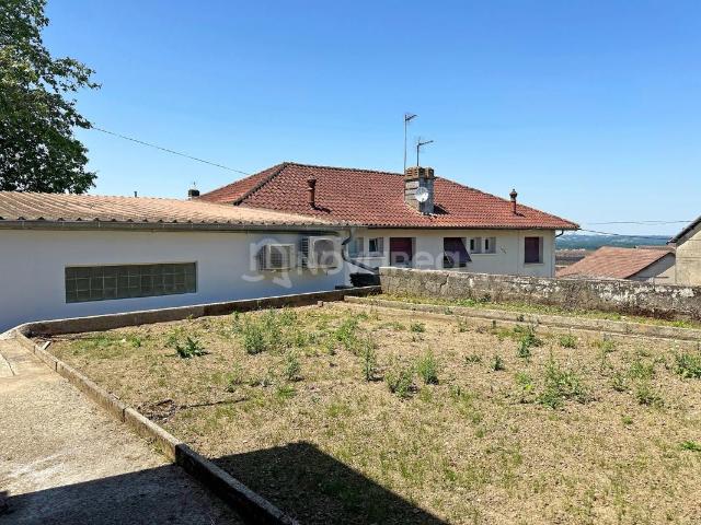Appartement 4 pièces, 153 m² à louer à Lacq 64370