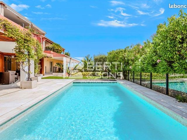 Appartement 4 pièces 154 m²