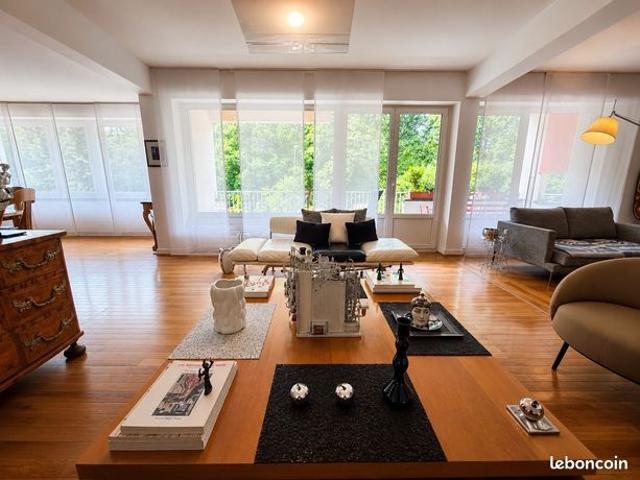 Appartement 5 pièces 154 m²