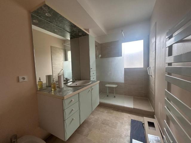 Appartement 4 pièces, 154 m² à louer à Blois 41000