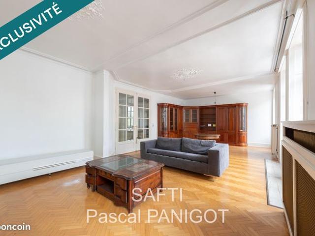 Appartement 4 pièces 155 m²