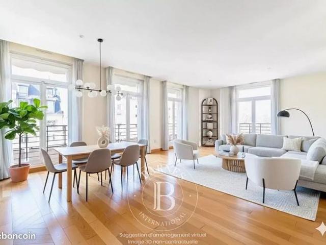 Appartement 4 pièces 157 m²