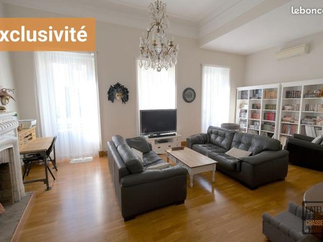 Appartement 4 pièces 157 m²