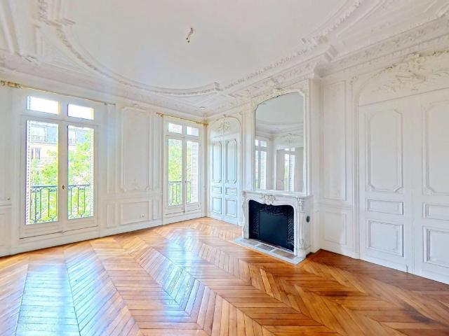 Appartement 4 pièces 158 m²