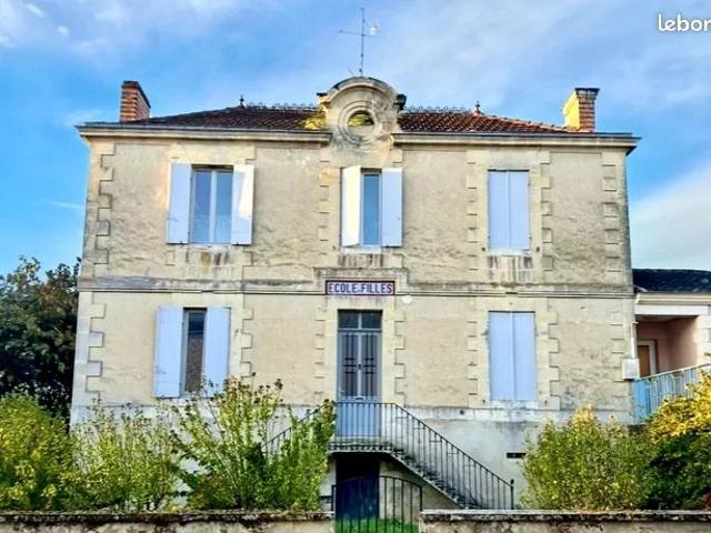 Appartement 4 pièces 160 m²