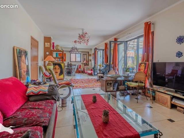 Appartement 4 pièces 163 m²