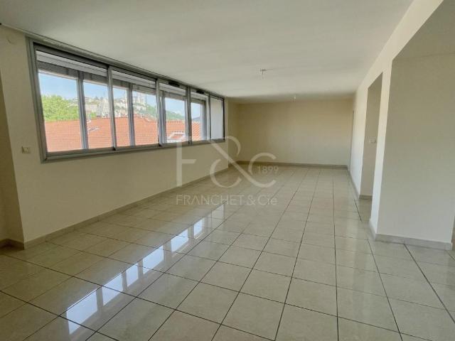 Appartement 4 pièces 164 m²