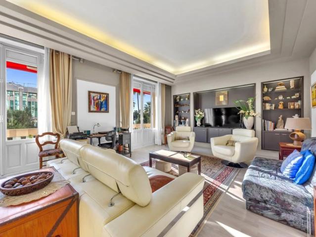 APPARTEMENT 4 PIÈCES 166M² CANNES BANANE