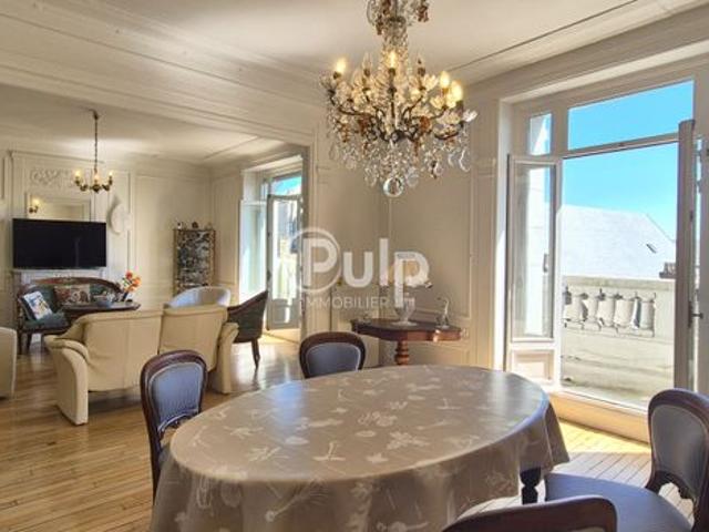 Appartement 4 pièces 167 m²