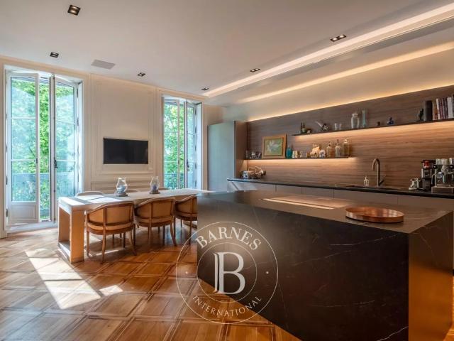 Appartement 4 pièces 167 m²