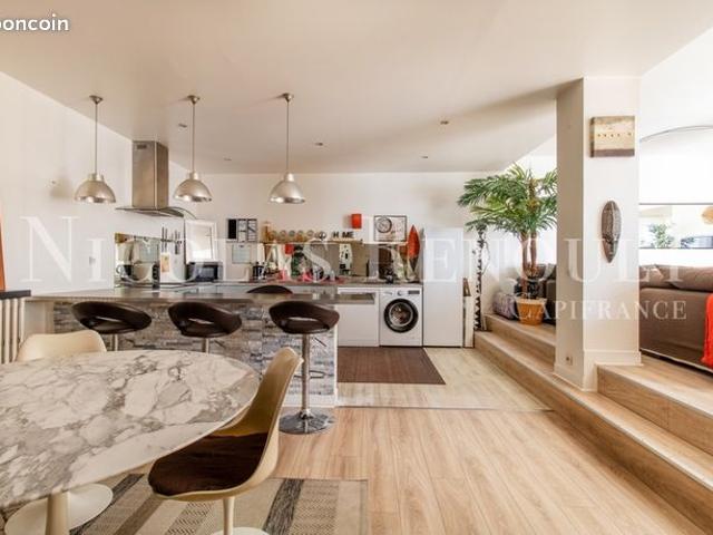 Appartement 4 pièces 176 m²