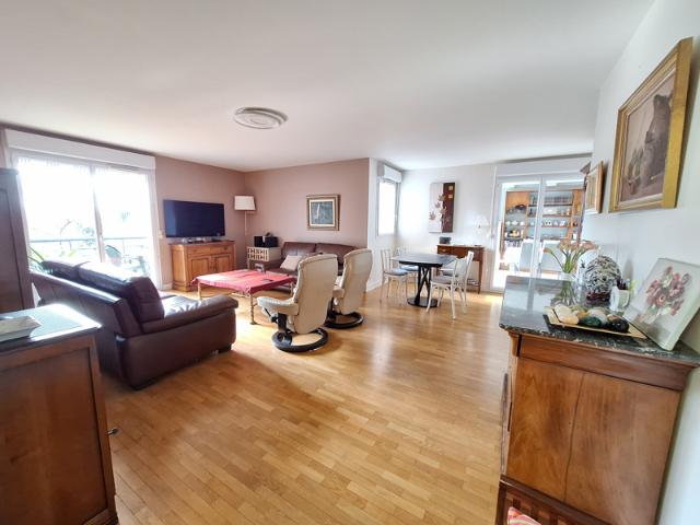 APPARTEMENT 4 PIÈCES