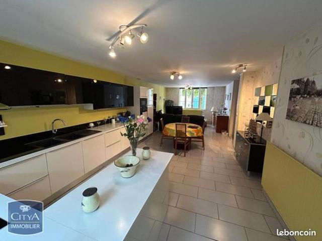 Appartement 4 pièces 180 m²