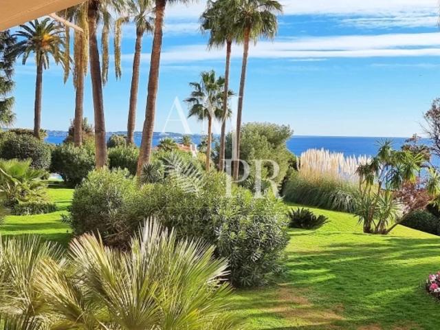 APPARTEMENT 4 PIECES, 181 M² VUE MER, 3 CHAMBRES, TERRASSES, 2 CAVES, 2 PARKINGS