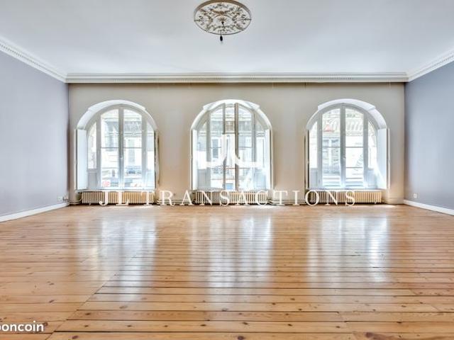 Appartement 4 pièces 191 m²
