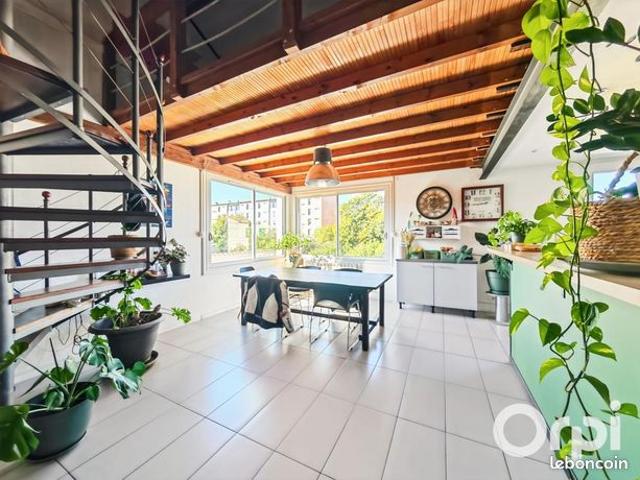 Appartement 4 pièces 191 m²