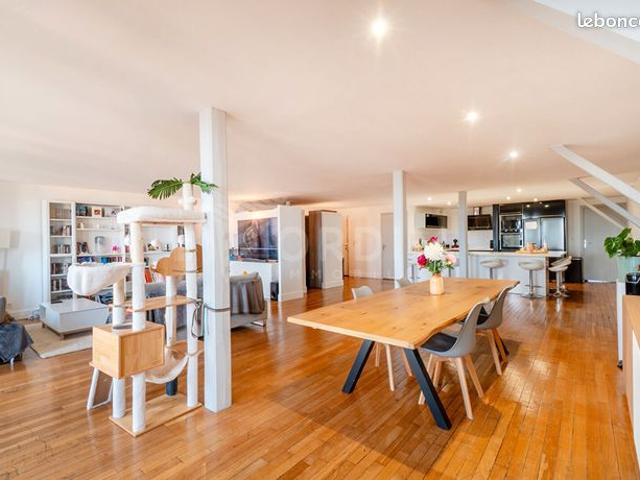 Appartement 4 pièces 195 m²