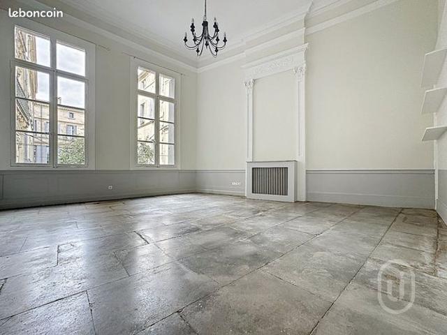 Appartement 4 pièces 202 m²