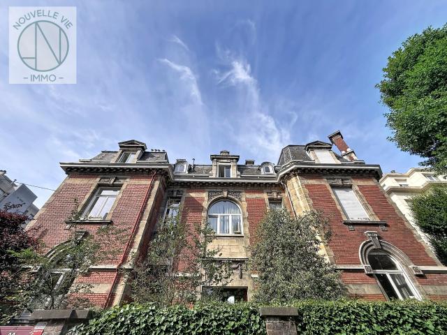 Appartement 4 pièces 207 m²