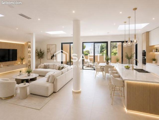 Appartement 4 pièces 220 m²