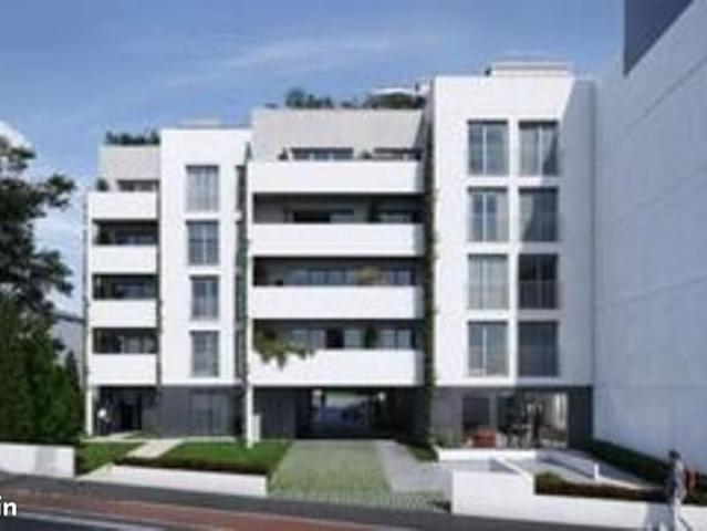 Appartement 4 pièces 23004