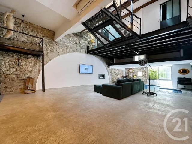 Appartement 4 pièces 231 m²