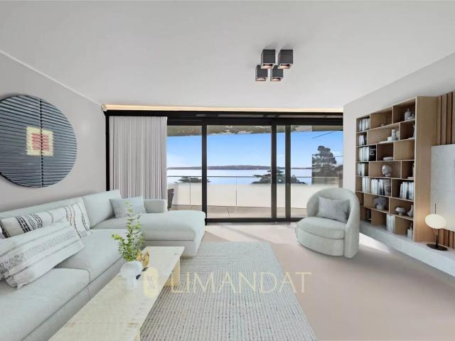 Appartement 4 pièces 369 m²