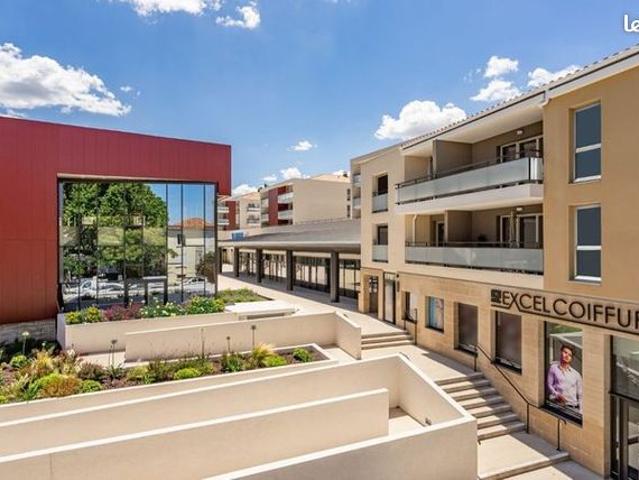 Appartement 4 pièces T4 pour activité professionnelle au cœur d’Istres