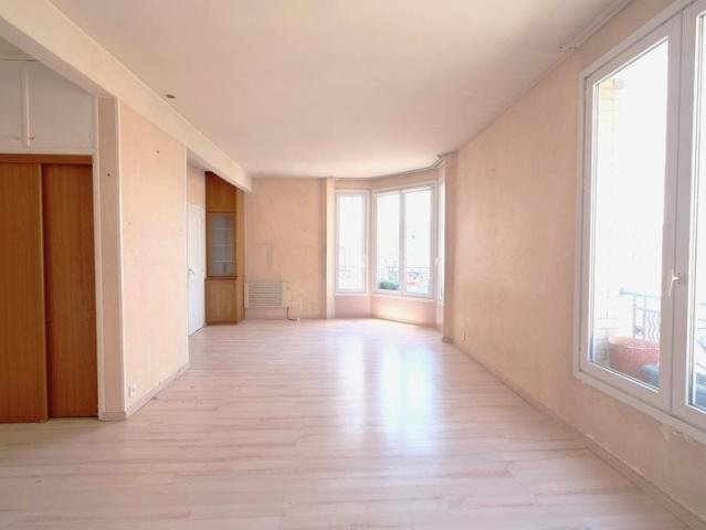 Appartement 4 pièces Triple exposition Sud Est Ouest 81m² Fontenay sous Bois