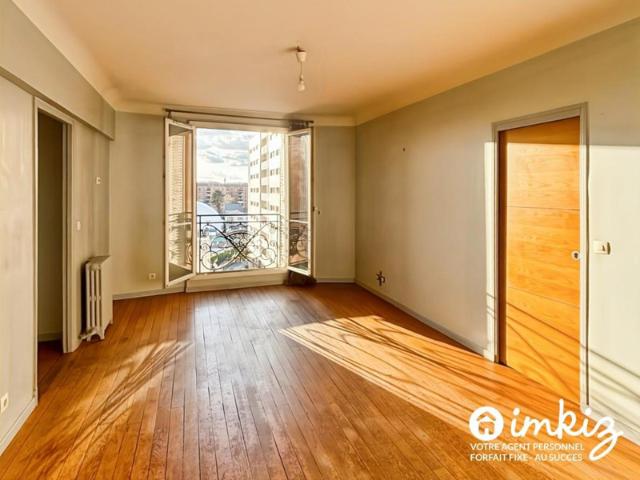 Appartement 4 pièces Vincennes immeuble face Bois