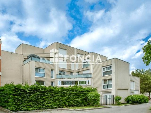 Appartement 4 pièces à réinventer, plus de 82m2 avec grand balcon