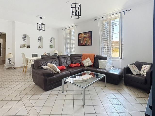 Appartement 4 pièces à vendre au centre ville de La Seyne sur Mer, calme et lumineux