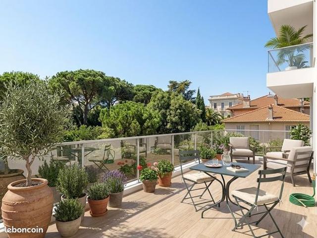 Appartement 4 pièces ANTIBES PROCHE CENTRE VILLE