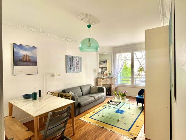 Appartement 4 pièces au pied de toutes les commodités