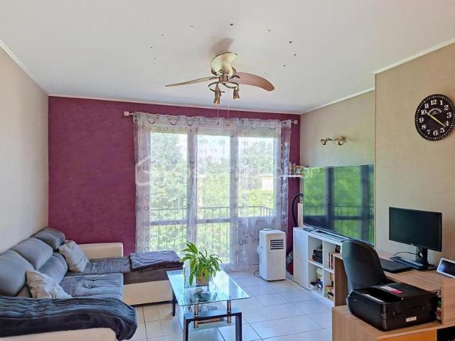 Appartement 4 pièces avec balcon, garage et cave – La Rochette