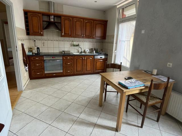 Appartement 4 pièces avec studio indépendant et garages