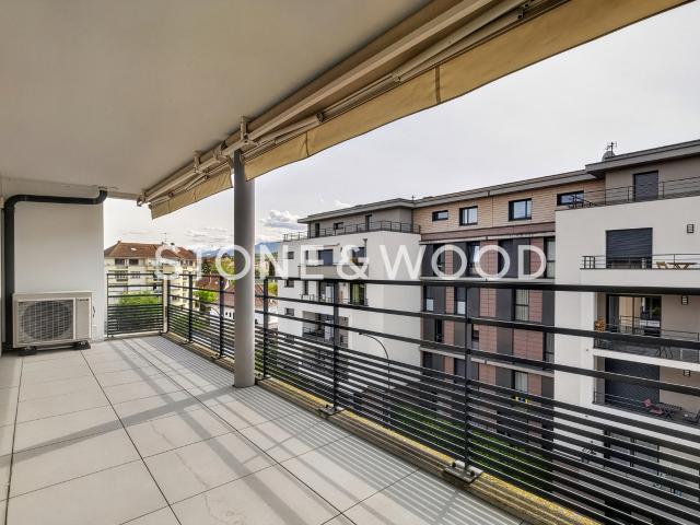 Appartement 4 pièces avec terrasse dans le centre d'Annecy