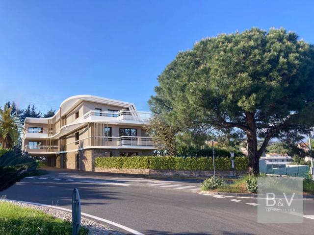 Appartement 4 pièces avec terrasse et vue mer