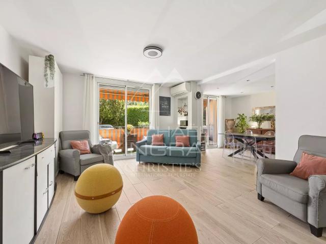 Appartement 4 pièces avec terrasse, parking et cave centre. 99m² Beaulieu sur Mer