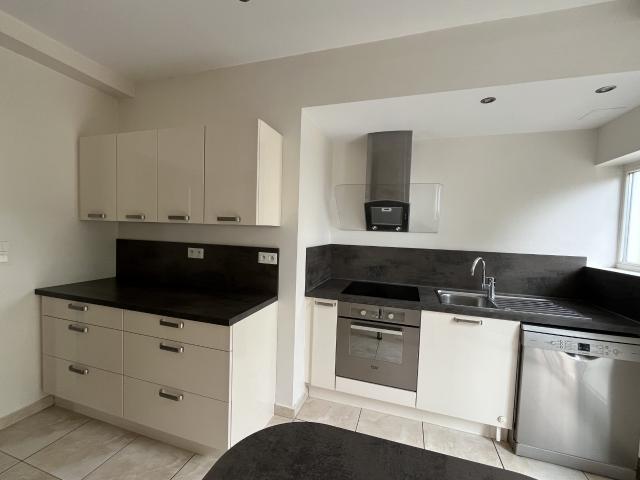 Appartement 4 pièces avec un balcon et une cave Quartier des Quinze / Boulevard d’Anvers