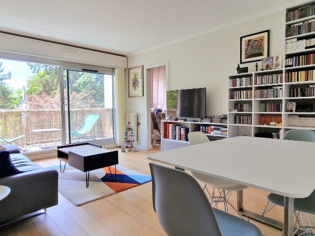 Appartement 4 Pièces Balcon Sans vis à vis Triangle d'Or