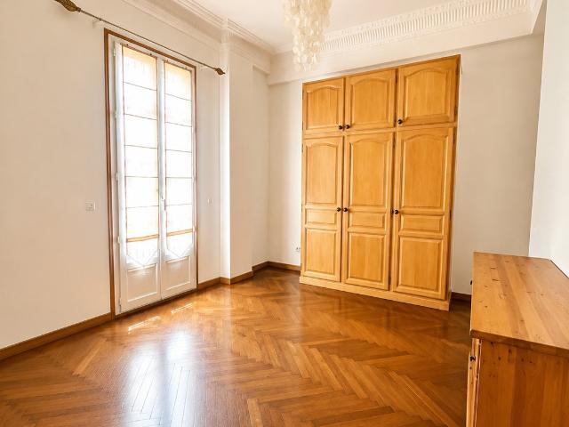 Appartement 4 pièces Bourgeois 82m2 NICE Villa Arson
