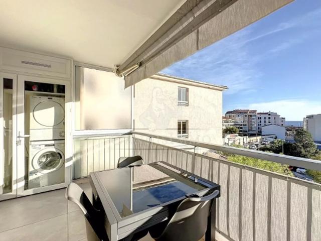APPARTEMENT 4 PIECES CANNES CENTRE VILLE