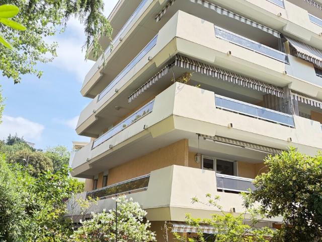 Appartement 4 pièces Cagnes sur Mer val Fleuri