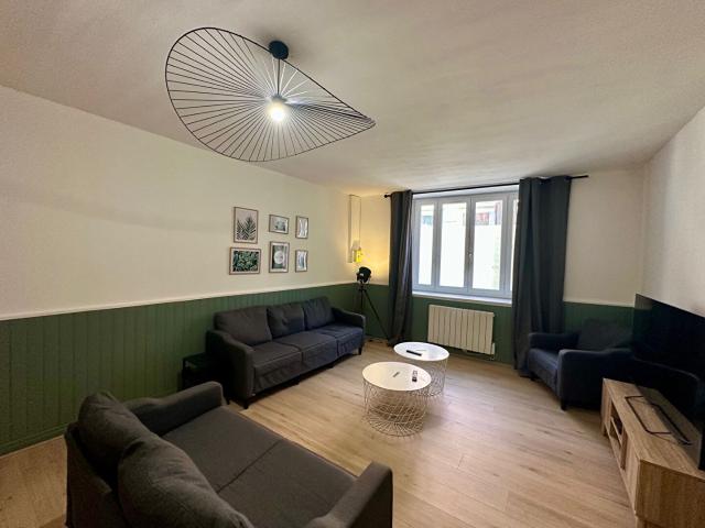 Appartement 4 pièces Carcassonne 122.27m² 770€ à louer