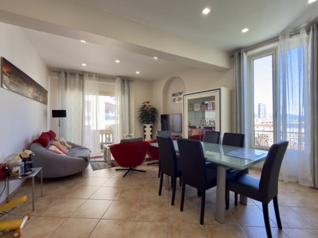 APPARTEMENT 4 PIECES CAVE BEAUSOLEIL