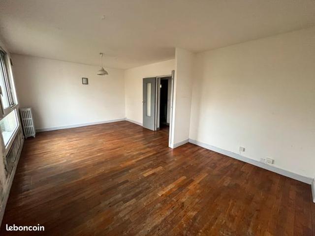 Appartement 4 pièces de 65m2 à rénové