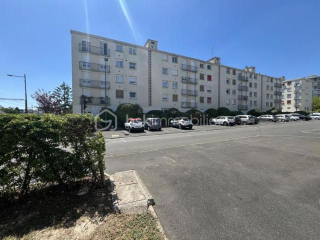 Appartement 4 pièces de 71 m² à Joué les Tours