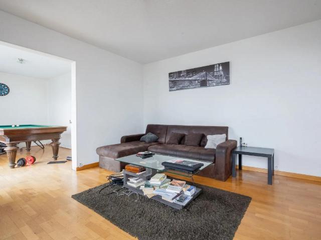 Appartement 4 pièces de 82 m2 en vente à Pierrefitte sur Seine Idéal pour les familles